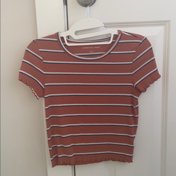 American eagle cropped shirt! - Picture 1 of 2